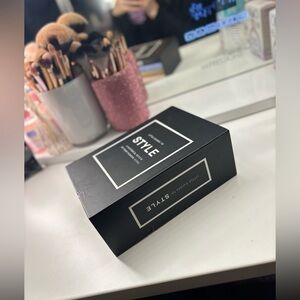 Little Guides To Style book set✨